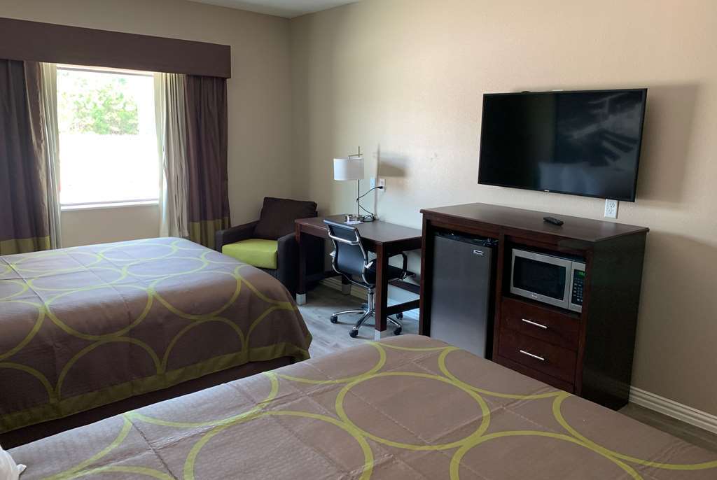 Super 8 By Wyndham Kingwood Houston North Hotel Porter Room photo